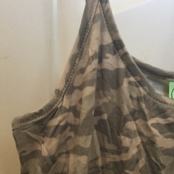 Ladies’ NWT honeydew Grey Camo Lounge Jumpsuit (S) - Picture 12 of 16